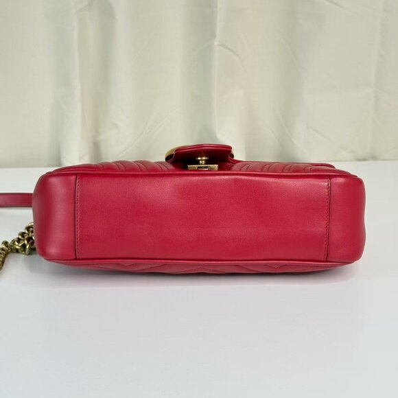 Gucci GG Red Medium Marmont Shoulder Bag Crossbody with Gold Chain Strap - Picture 5 of 8